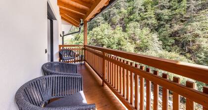 UB31 One Apartment – Exclusive Retreat with Mountain Views & Wellness