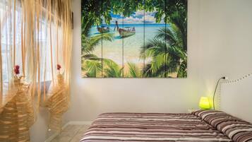 2 bedrooms, bed sheets