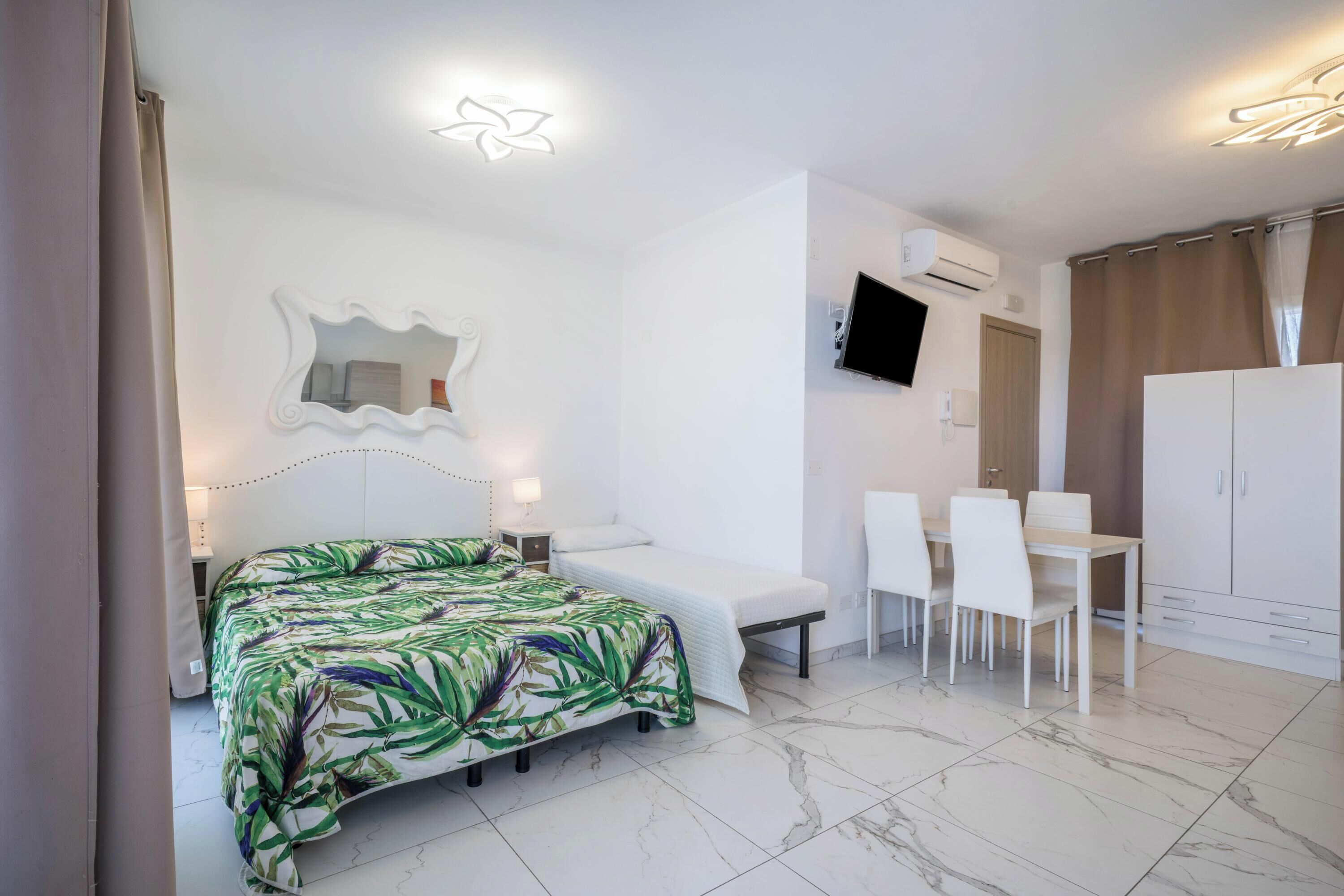 Wi-Fi gratuit, draps fournis