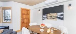 Condo, 1 Bedroom | Dining