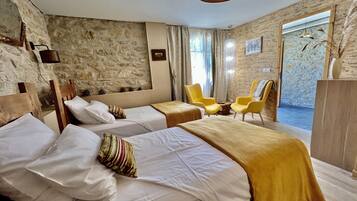 Superior Double or Twin Room | Iron/ironing board, free WiFi, bed sheets