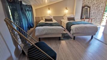 Deluxe Double or Twin Room | Iron/ironing board, free WiFi, bed sheets