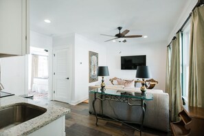 House, 1 Bedroom | Bed sheets