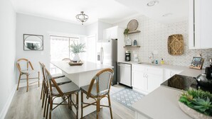 Appart'hôtel, 2 chambres | Cuisine privée