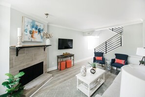 Living room - Lynwood Collection on Forsyth 14A by Lucky Savannah (Savannah)