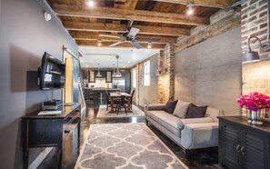 House, 1 Bedroom | Living room - Whitaker Lane by Lucky Savannah (Savannah)