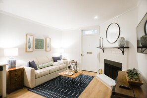 Living room - Lynwood Collection on Forsyth 12 B by Lucky Savannah (Savannah)