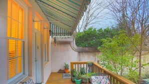 Maison mitoyenne, 3 chambres | Balcon