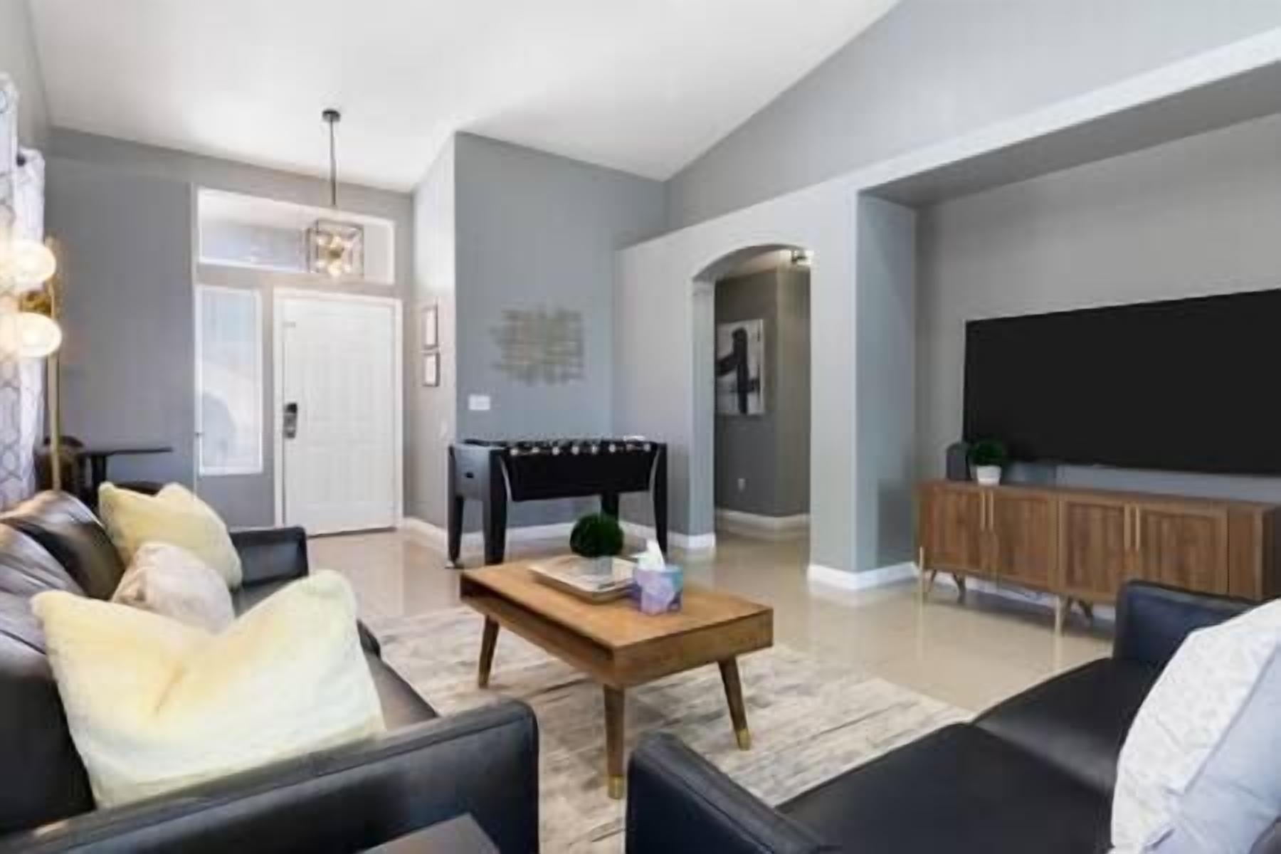 ❤️Pristine Retreat - Chic 3 BR Home w Spa & Golf