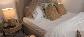 ダンディ ヴィラズ ネア カリクラティア シー ビュー ロフト