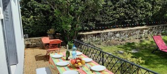 Renovated old house, terrace and garden in Taxat-Senat