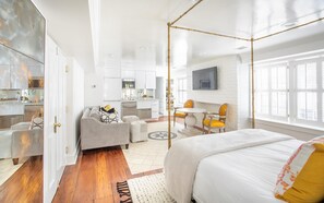 Condo, 1 Bedroom | 1 bedroom - Savannah Chic by Lucky Savannah (Savannah)