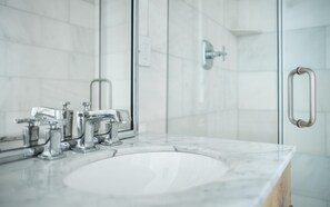 Condo, 1 quarto | Banheiro | Toalhas de banho 