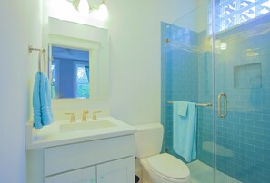 Apartment, 2 Schlafzimmer | Badezimmer