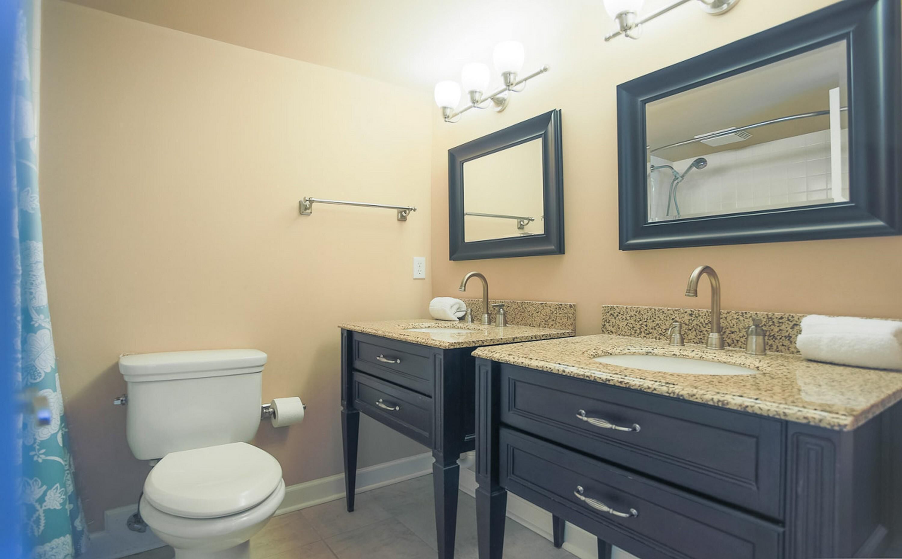 Condo, 2 Bedrooms | Bathroom | Towels