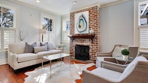 Unclassified image, 4 of 25, button - Cotton Manor by Lucky Savannah (Savannah)
