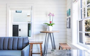 Interior - Calhoun Carriage by Lucky Savannah (Savannah)