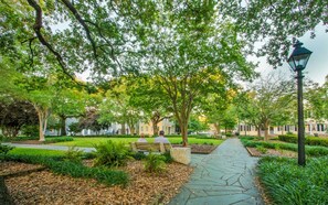 House, 3 Bedrooms | Property grounds - Jasmine Place by Lucky Savannah (Savannah)