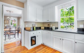 House, 3 Bedrooms | Private kitchen - Jasmine Place by Lucky Savannah (Savannah)