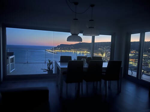 Stunning sea view apartment, great terrace and pool