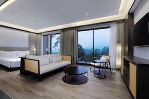 Premium bedding, minibar, in-room safe, desk - Grand Aston Puncak Hotel & Resort (Cipanas)