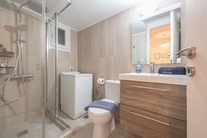 Comfort Apartment, 1 Bedroom, Non Smoking, Kitchen | Bathroom