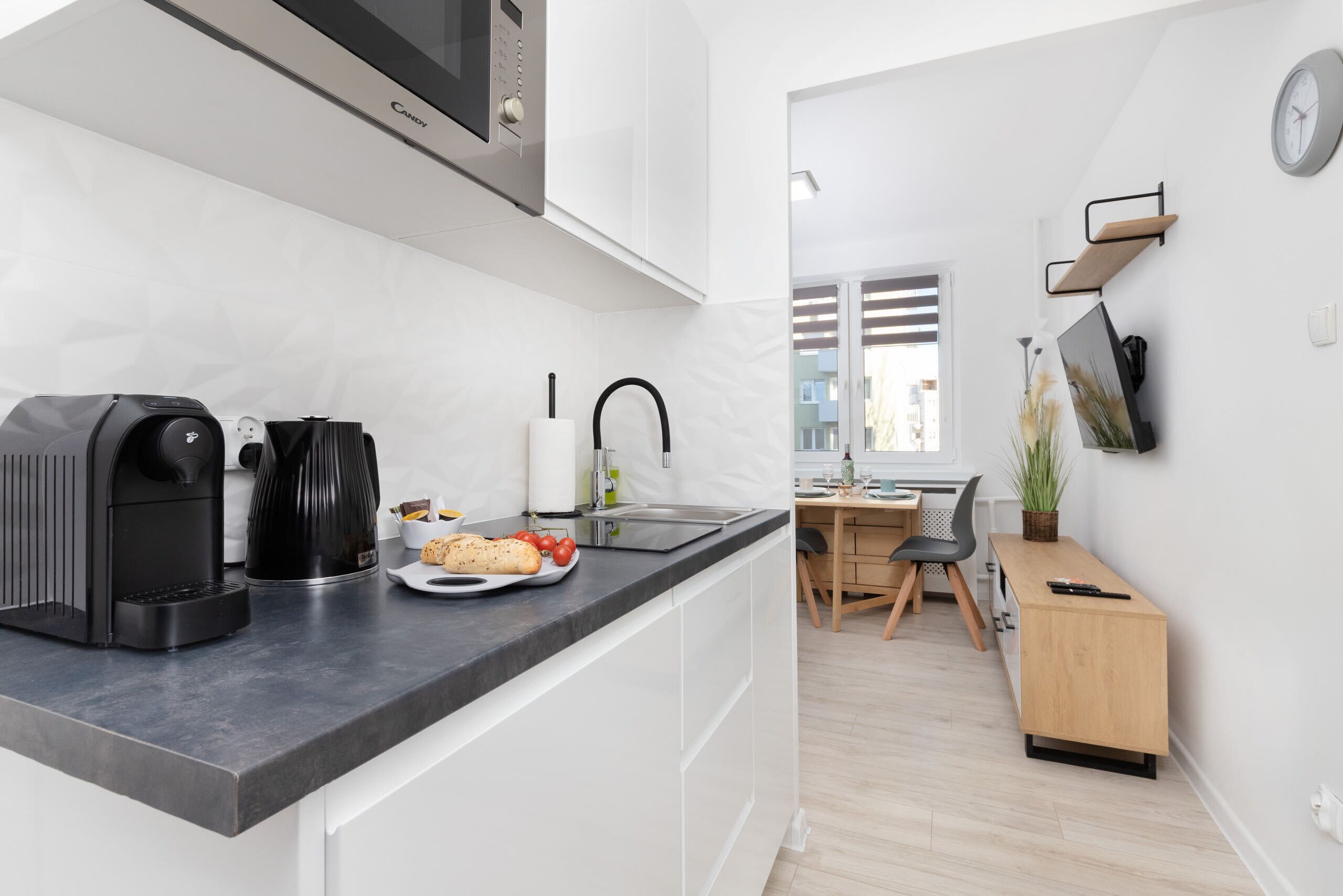 Fridge, microwave, stovetop, coffee/tea maker