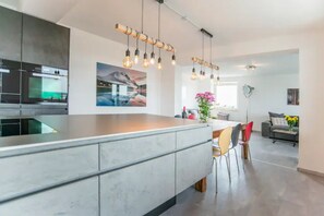 Interior - Penthouse over food. Messe Essen/Dusseldorf (Essen)