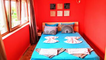 Villa | 4 bedrooms, iron/ironing board, free WiFi, bed sheets