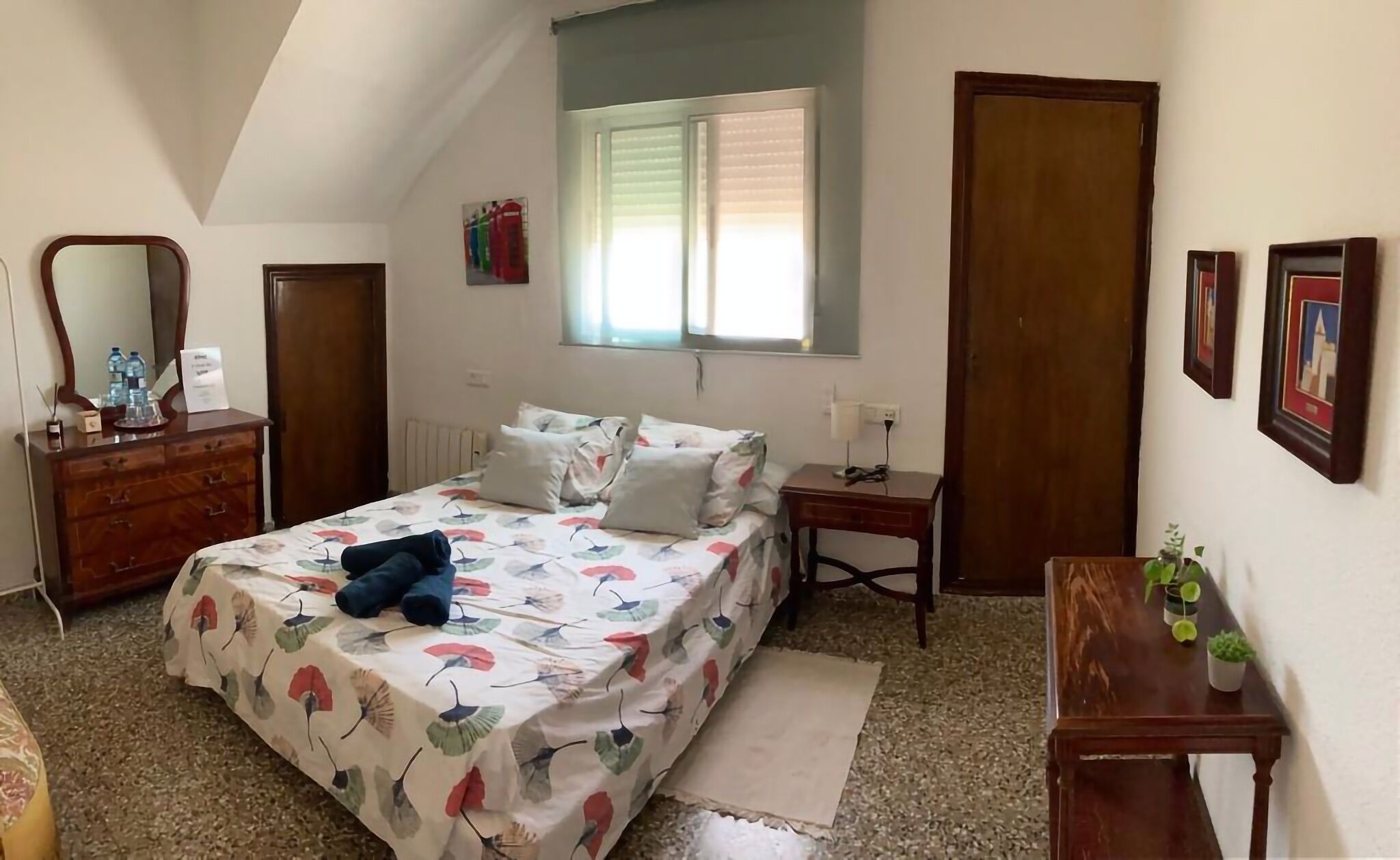 Habitación Privada en chalet con Piscina y Jacuzzi en Picassent