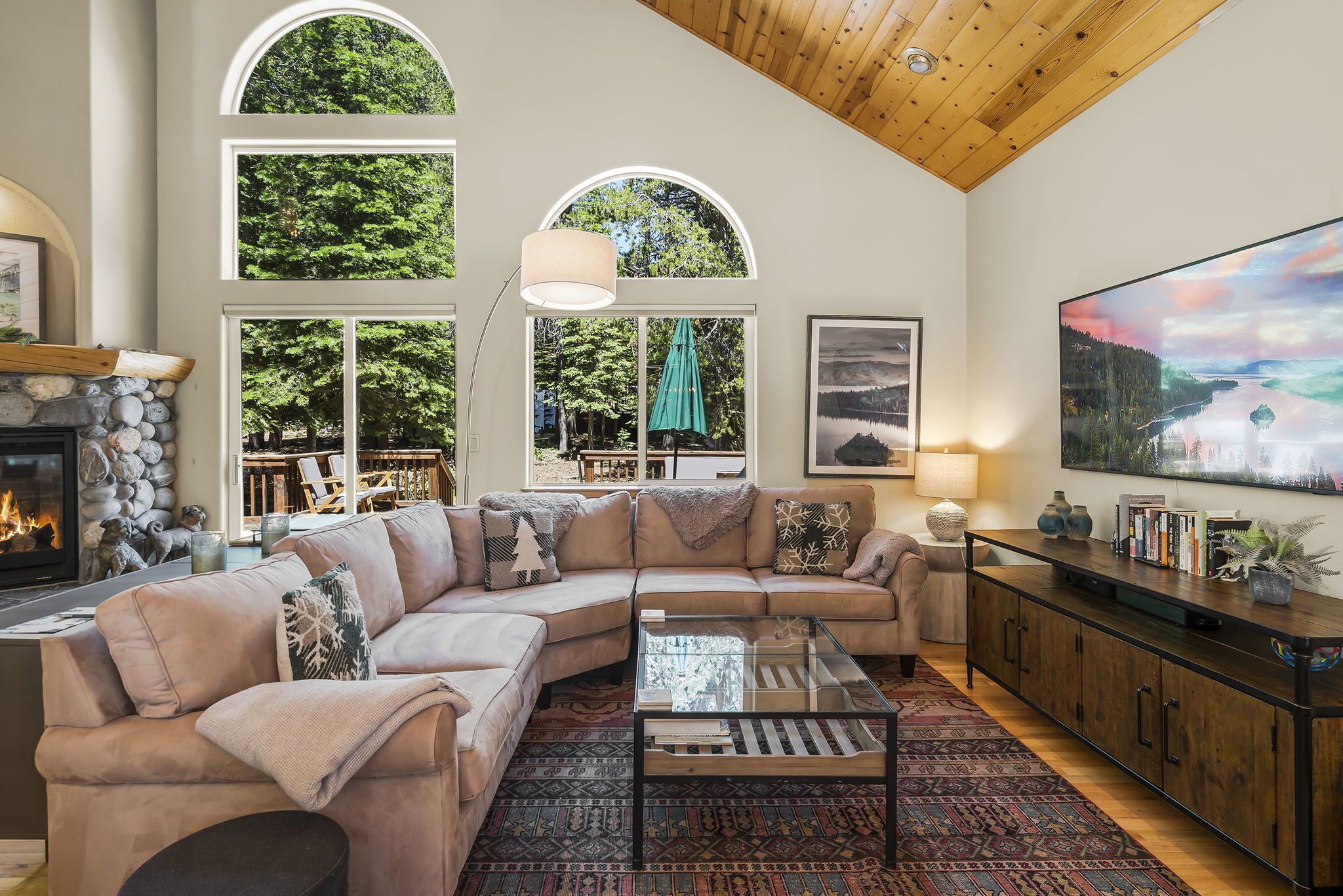 Sun Valley Lodge with private Hot Tub!