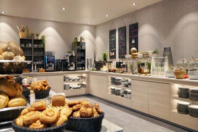 Candlewood Suites Dusseldorf Airport by IHG