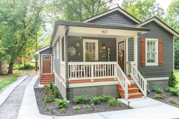 Exterior detail - The Redbud - A PMI Scenic City Vacation Rental (Chattanooga)