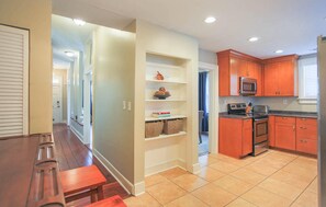 House, 2 Bedrooms | Private kitchen | Toaster - Southern Charm by Lucky Savannah (Savannah)