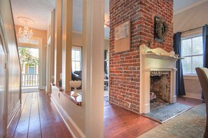 House, 2 Bedrooms | Living room