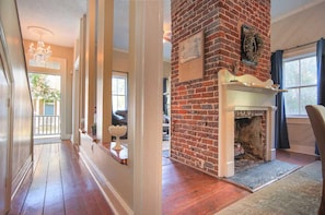 House, 2 Bedrooms | Living room