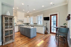 Townhome, 3 Bedrooms | Private kitchen - Howard Grande Main and Garden by Lucky Savannah (Savannah)