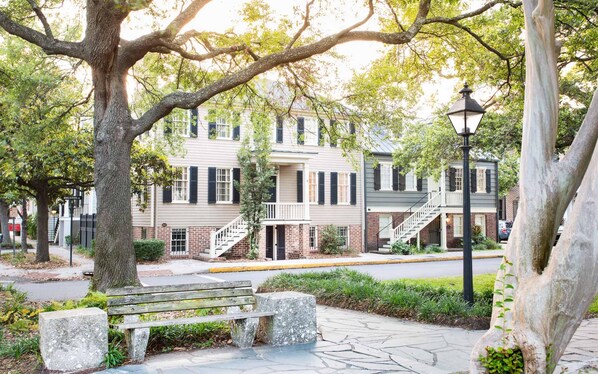 Condo, 1 Bedroom | Exterior