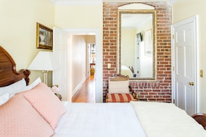 House, 2 Bedrooms