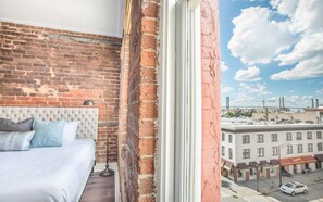 Condo, 2 Bedrooms | 2 bedrooms - Savannah Skyline by Lucky Savannah (Savannah)