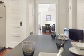 Dining - Stateview Place by Lucky Savannah (Savannah)