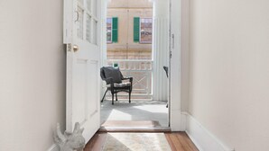Condo, 1 Bedroom - Stateview Place by Lucky Savannah (Savannah)