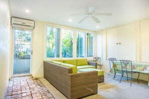 Appart'hôtel, 1 chambre | Salle de séjour