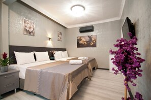 Quadruple Room | Premium bedding, down comforters, minibar, soundproofing - Gzh Park Bosphorus (Istanbul)