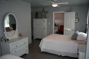 House - Flamingo Escape - 2 BR Home With Private Heated Pool (Fort Myers Beach)
