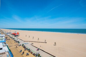 On the beach - Belmont Towers, Stylish, luxury oceanfront condo with free WiFi, an outdoor pool, and gorgeous views of the ocean located on the Boardwalk! (OCEAN CITY)