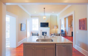 House, 5 Bedrooms | Private kitchen - The Gaston Estate by Lucky Savannah (Savannah)