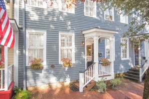 House, 3 Bedrooms | Exterior - Allure on Jones by Lucky Savannah (Savannah)