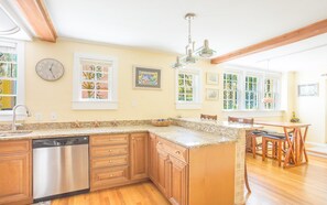 Condo, 1 Bedroom | Private kitchen - Gem on Jones by Lucky Savannah (Savannah)