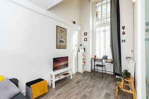 Fernseher